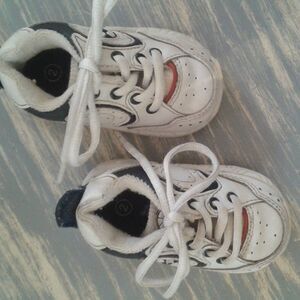 SUPEROOS Boys Sports Sneakers size 2